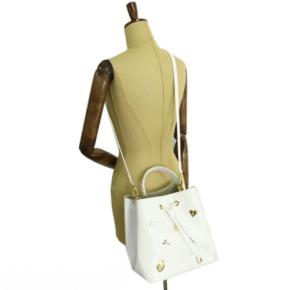 Louis Vuitton Lovelock Neonoe Epi White 2way Shoulder Bag - Picture 5 of 5